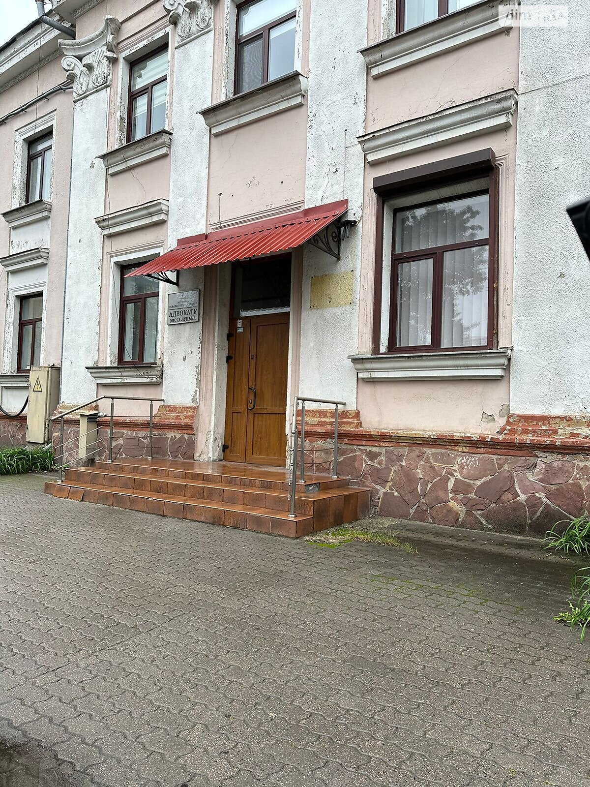 Аренда офисного помещения в Луцке, Богдана Хмельницкого улица 35, помещений -, этаж - 1 фото 1 Аренда офисного помещения в Луцке, Богдана Хмельницкого улица 35, помещений -, этаж - 1 фото 1