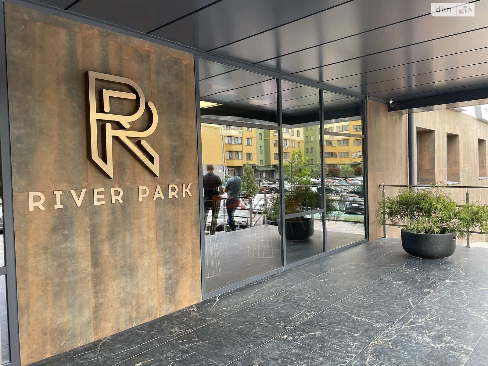 Аренда офисного помещения в Луцке, Набережная улица 4, помещений - 1, этаж - 1 фото 1