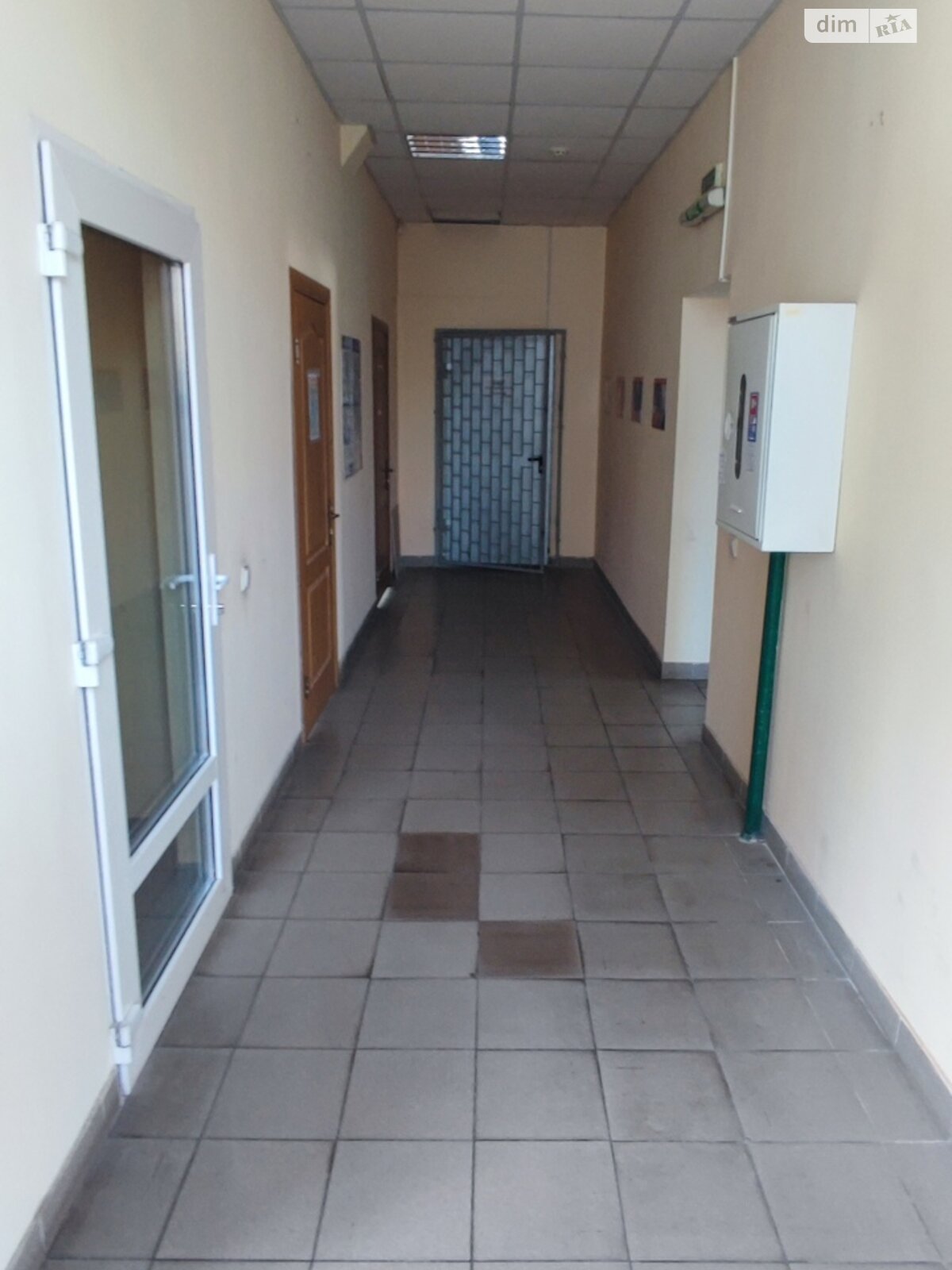 Оренда офісного приміщення в Луцьку, Волі проспект 27, приміщень - 4, поверх - 3 фото 1