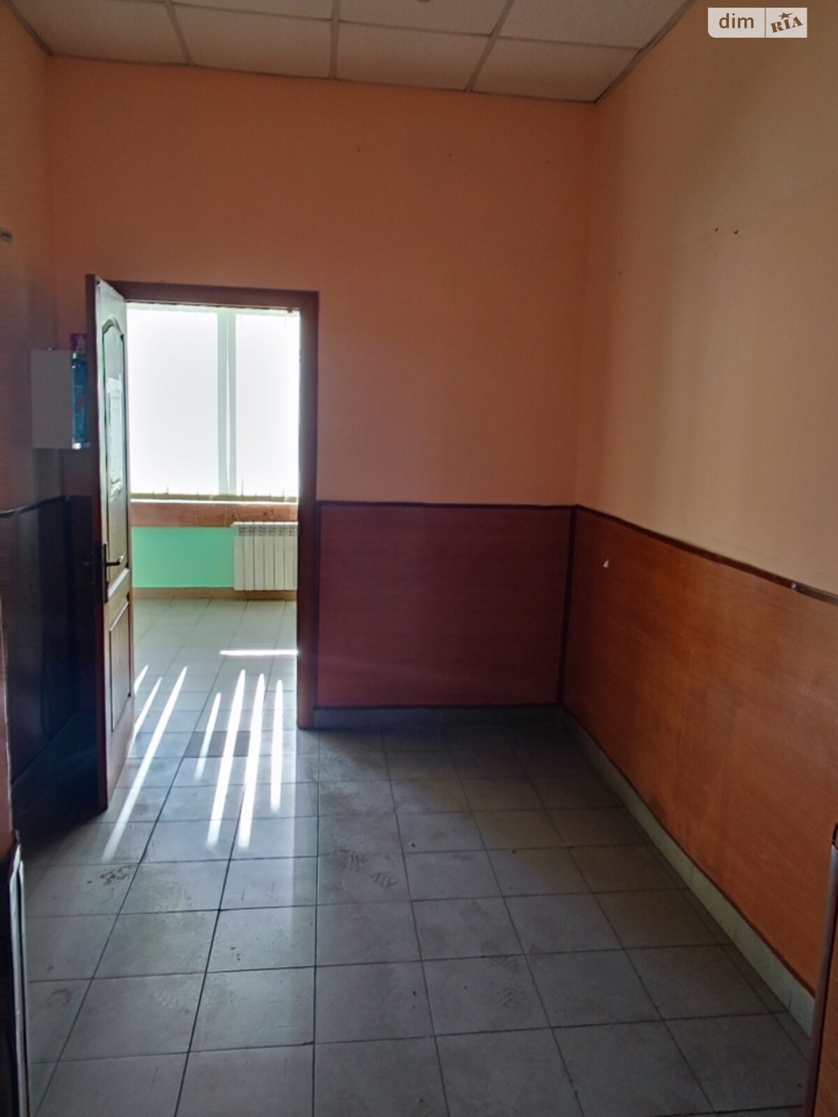 Оренда офісного приміщення в Луцьку, Волі проспект 27, приміщень - 4, поверх - 3 фото 1