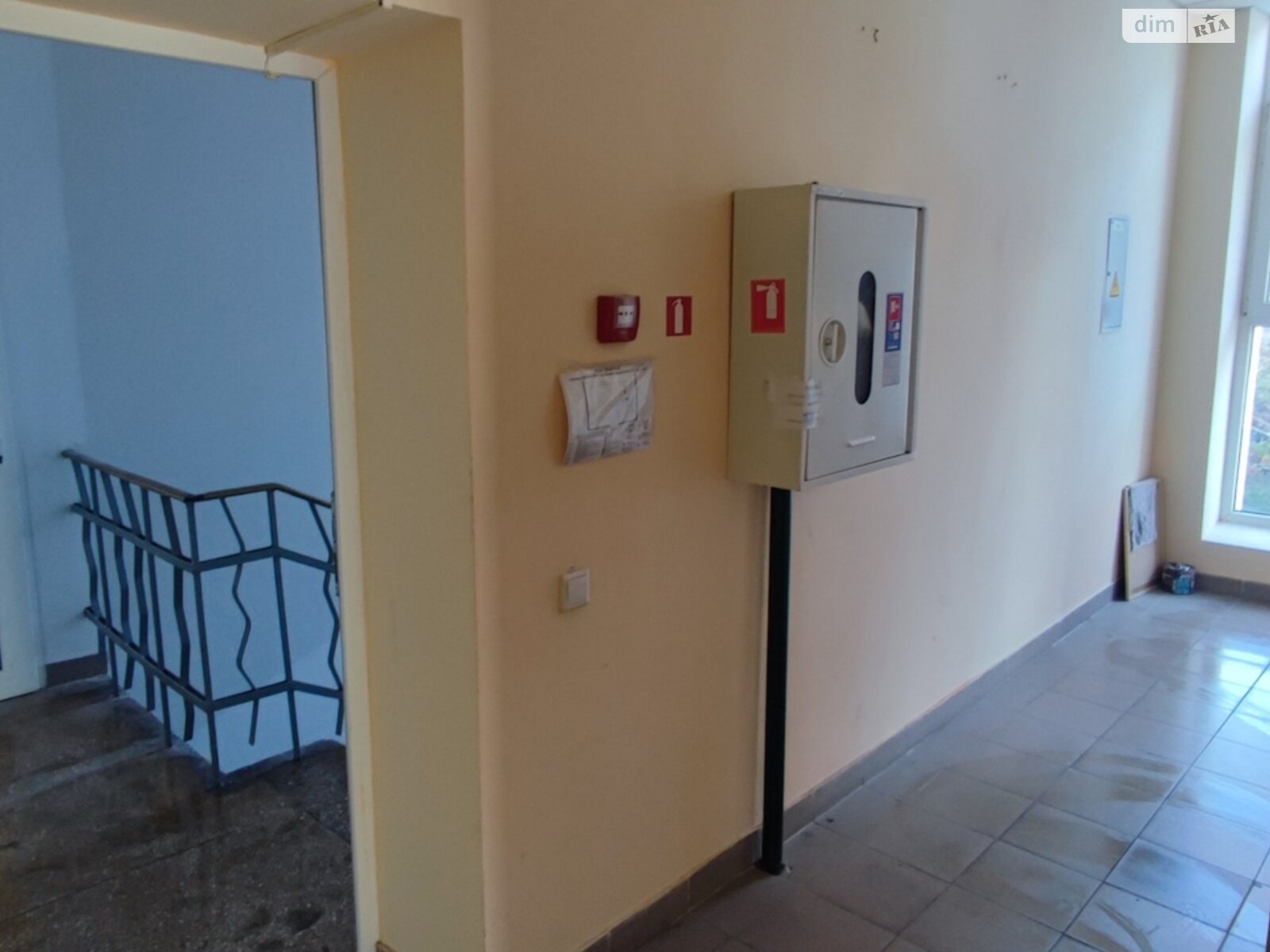 Оренда офісного приміщення в Луцьку, Волі проспект 27, приміщень - 4, поверх - 3 фото 1