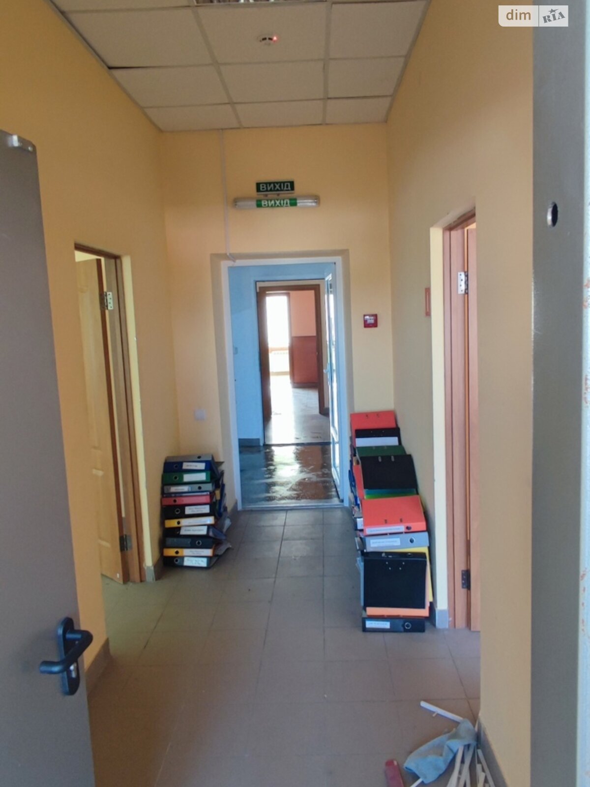 Оренда офісного приміщення в Луцьку, Волі проспект 27, приміщень - 4, поверх - 3 фото 1