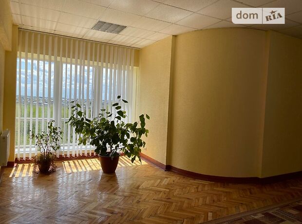 Оренда офісного приміщення в Луцьку, приміщень - 5, поверх - 5 фото 1 Оренда офісного приміщення в Луцьку, приміщень - 5, поверх - 5 фото 1