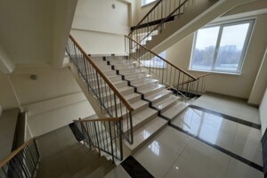 Аренда офисного помещения в Львове, Пасечная улица 93Б, помещений - 5, этаж - 3 фото 2 Аренда офисного помещения в Львове, Пасечная улица 93Б, помещений - 5, этаж - 3 фото 2