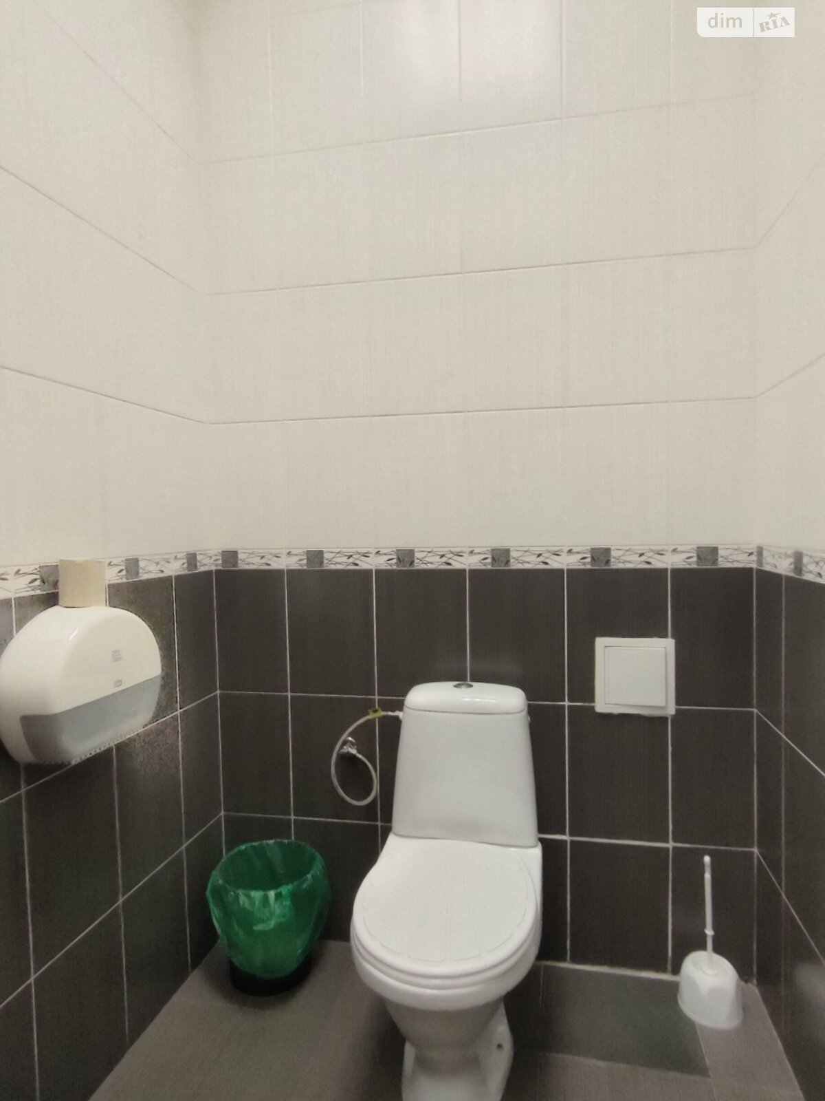 Аренда офисного помещения в Львове, Академика Сахарова Андрея улица 35, помещений - 1, этаж - 2 фото 1 Аренда офисного помещения в Львове, Академика Сахарова Андрея улица 35, помещений - 1, этаж - 2 фото 1