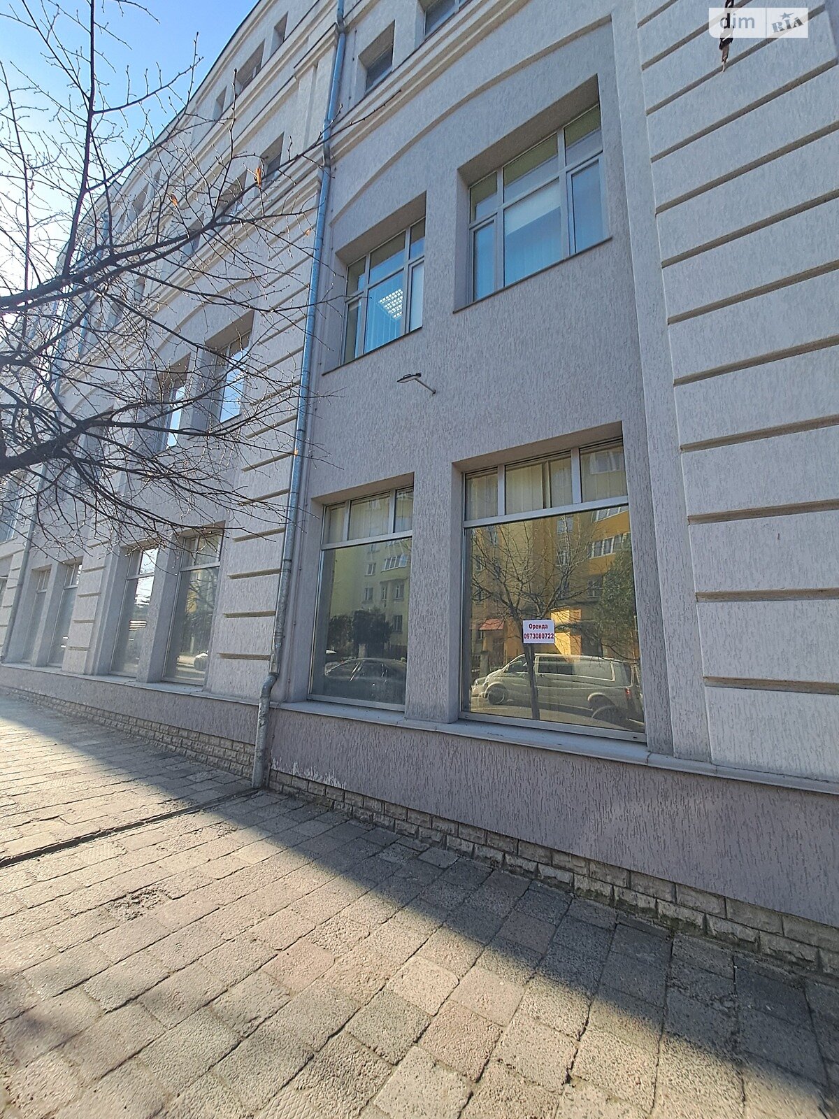 Аренда офисного помещения в Львове, Героев УПА улица, помещений - 10, этаж - 1 фото 1