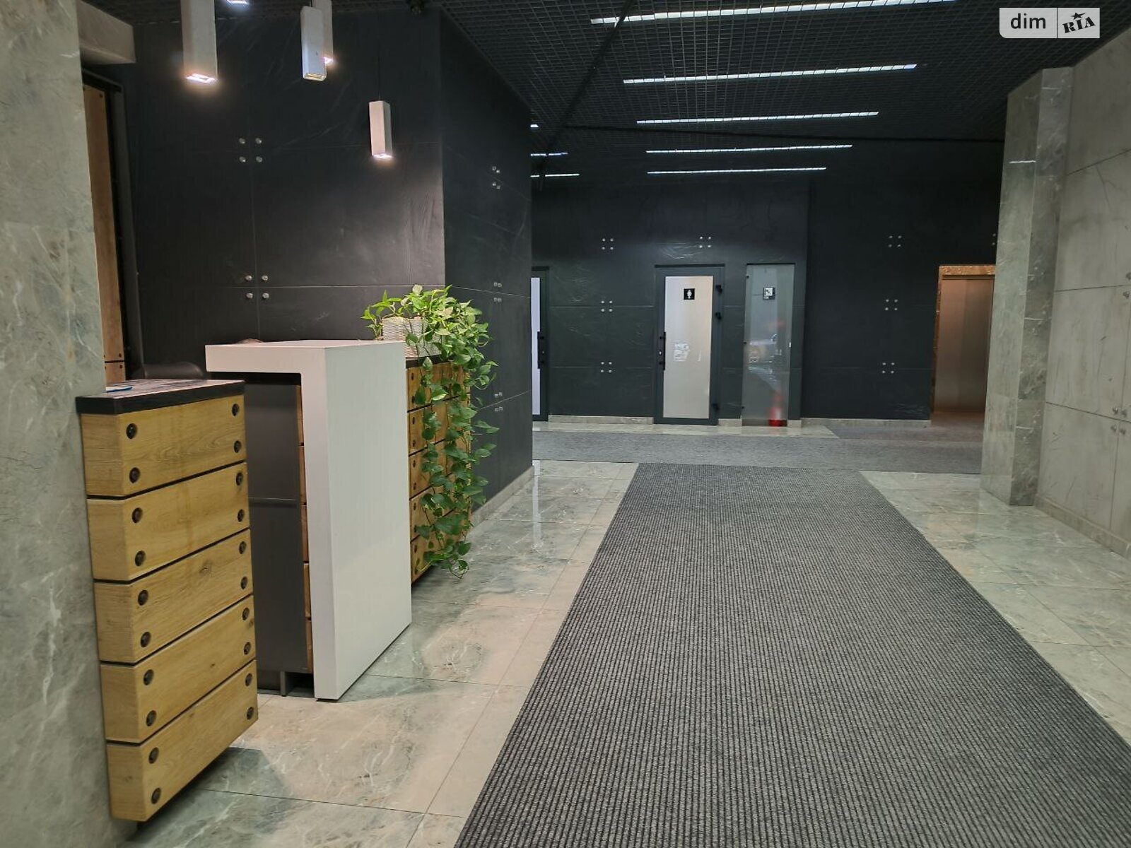 Аренда офисного помещения в Львове, Героев УПА улица, помещений -, этаж - 2 фото 1
