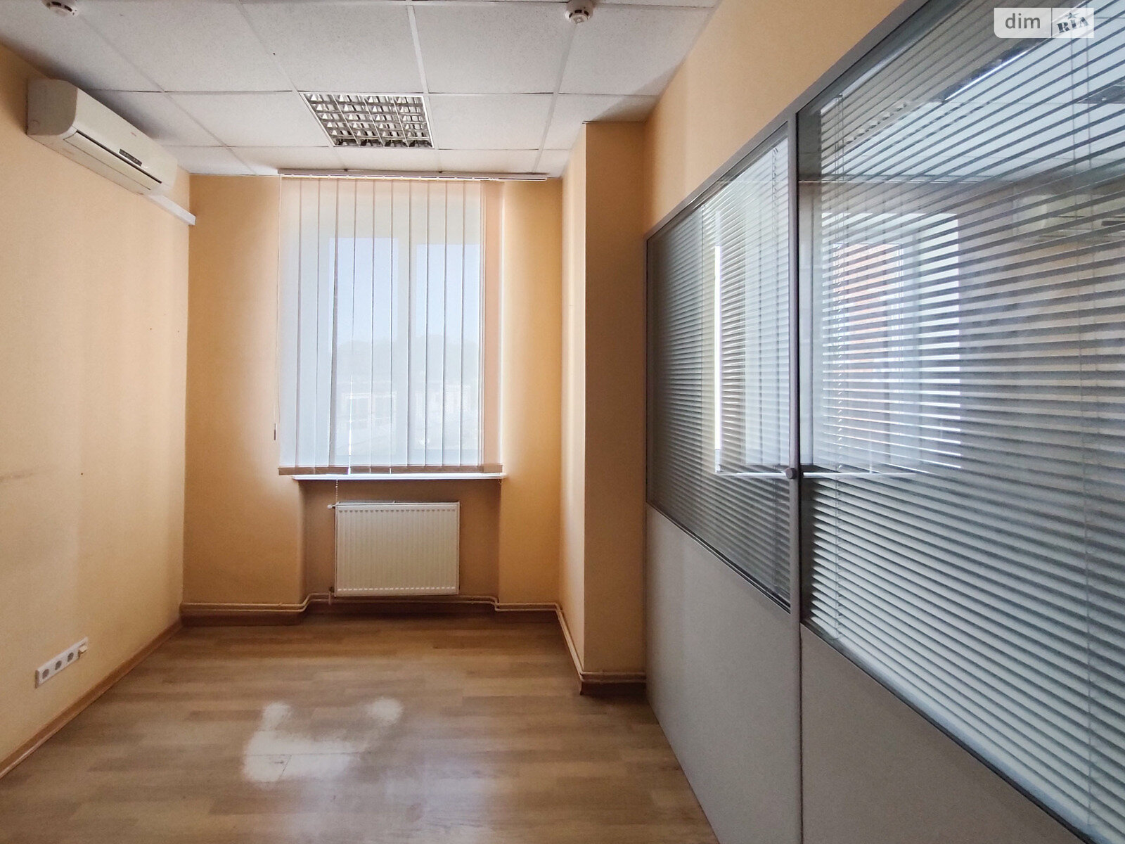 Аренда офисного помещения в Львове, Сахарова Андрея, Академика улица 35, помещений - 3, этаж - 4 фото 1
