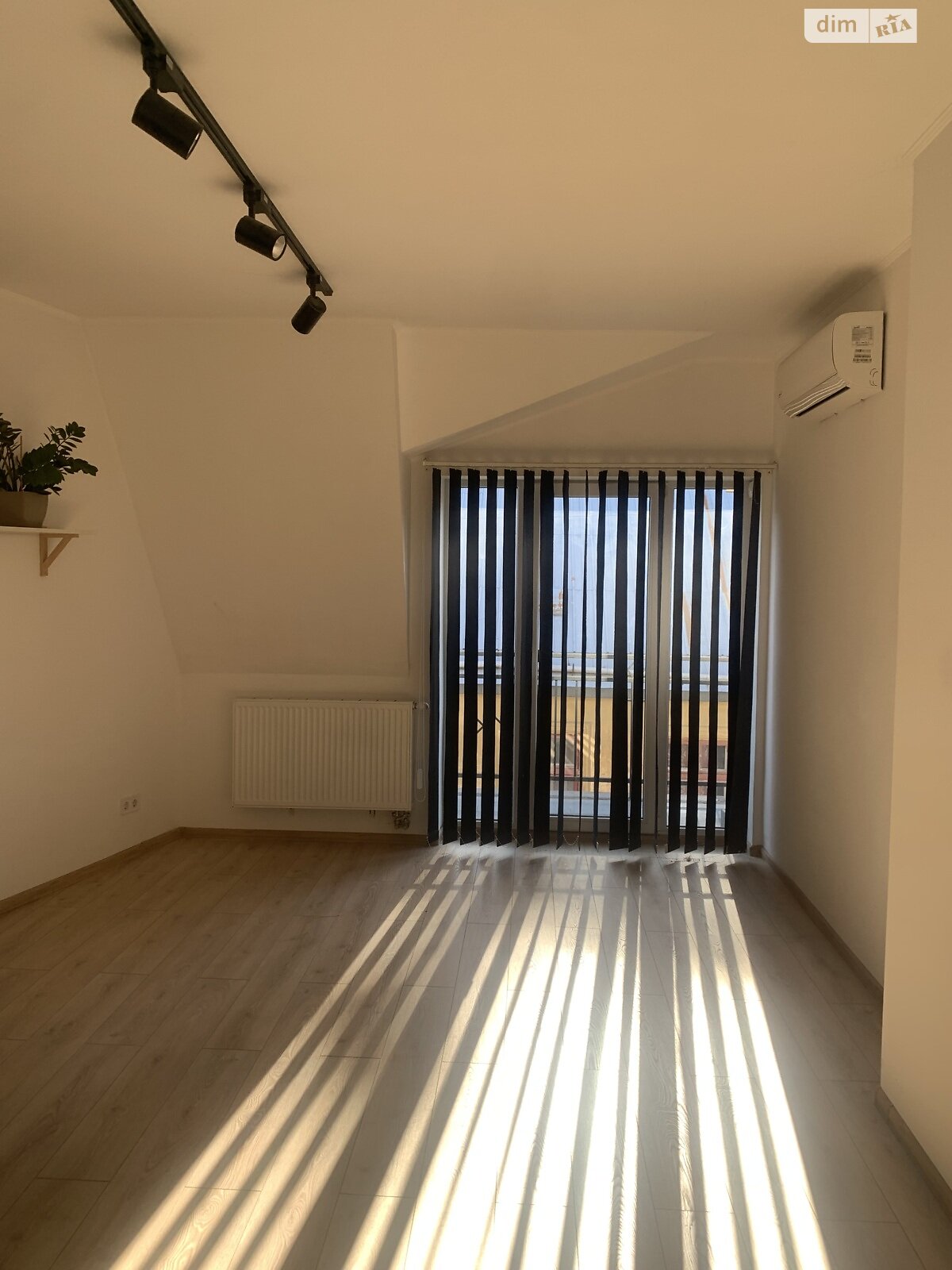 Аренда офисного помещения в Львове, Мирослава Скорика (Чайковского) улица 31, помещений - 3, этаж - 5 фото 1