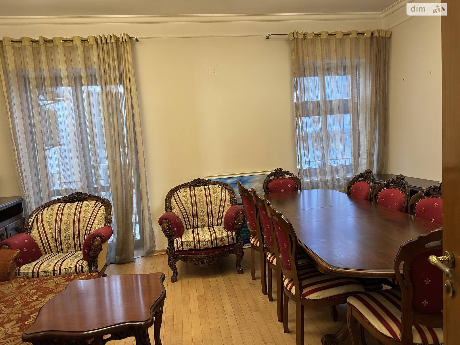 Оренда офісного приміщення в Львові, Рогатинців Братів вулиця 18, приміщень - 4, поверх - 3 фото 1 Оренда офісного приміщення в Львові, Рогатинців Братів вулиця 18, приміщень - 4, поверх - 3 фото 1