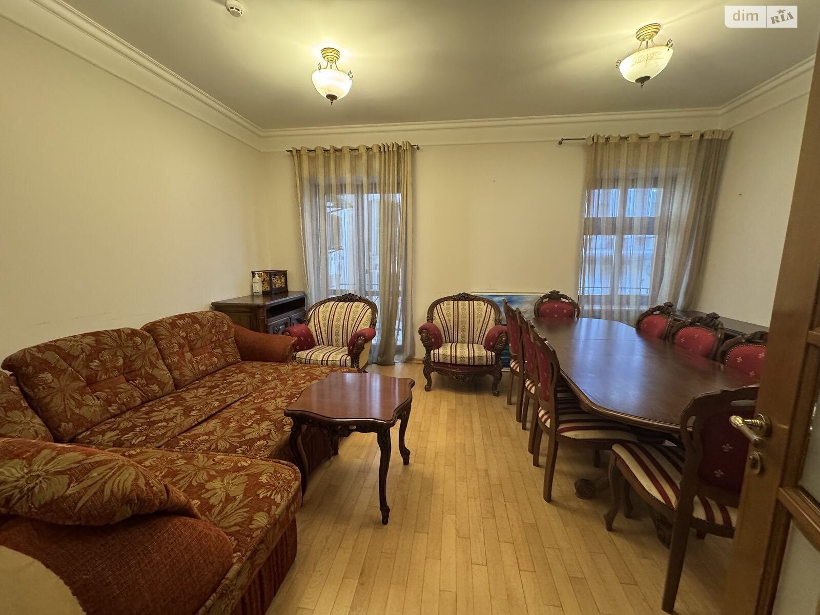 Оренда офісного приміщення в Львові, Рогатинців Братів вулиця 18, приміщень - 4, поверх - 3 фото 1 Оренда офісного приміщення в Львові, Рогатинців Братів вулиця 18, приміщень - 4, поверх - 3 фото 1