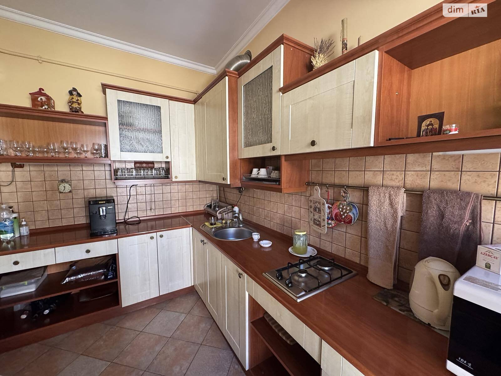 Оренда офісного приміщення в Львові, Рогатинців Братів вулиця 18, приміщень - 4, поверх - 3 фото 1 Оренда офісного приміщення в Львові, Рогатинців Братів вулиця 18, приміщень - 4, поверх - 3 фото 1