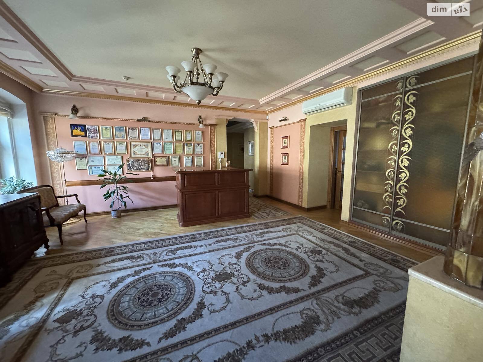 Оренда офісного приміщення в Львові, Рогатинців Братів вулиця 18, приміщень - 4, поверх - 3 фото 1 Оренда офісного приміщення в Львові, Рогатинців Братів вулиця 18, приміщень - 4, поверх - 3 фото 1