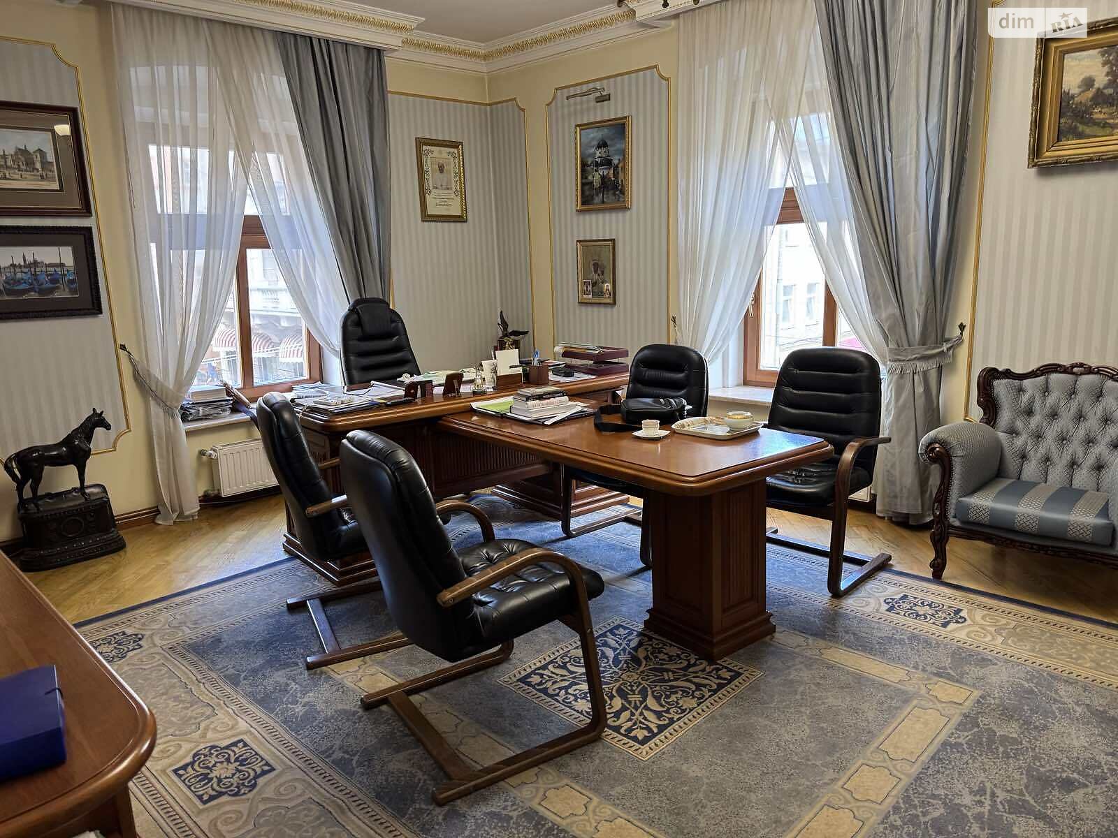 Оренда офісного приміщення в Львові, Рогатинців Братів вулиця 18, приміщень - 4, поверх - 3 фото 1 Оренда офісного приміщення в Львові, Рогатинців Братів вулиця 18, приміщень - 4, поверх - 3 фото 1