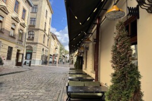 Оренда офісного приміщення в Львові, Рогатинців Братів вулиця 18, приміщень - 4, поверх - 3 фото 2 Оренда офісного приміщення в Львові, Рогатинців Братів вулиця 18, приміщень - 4, поверх - 3 фото 2