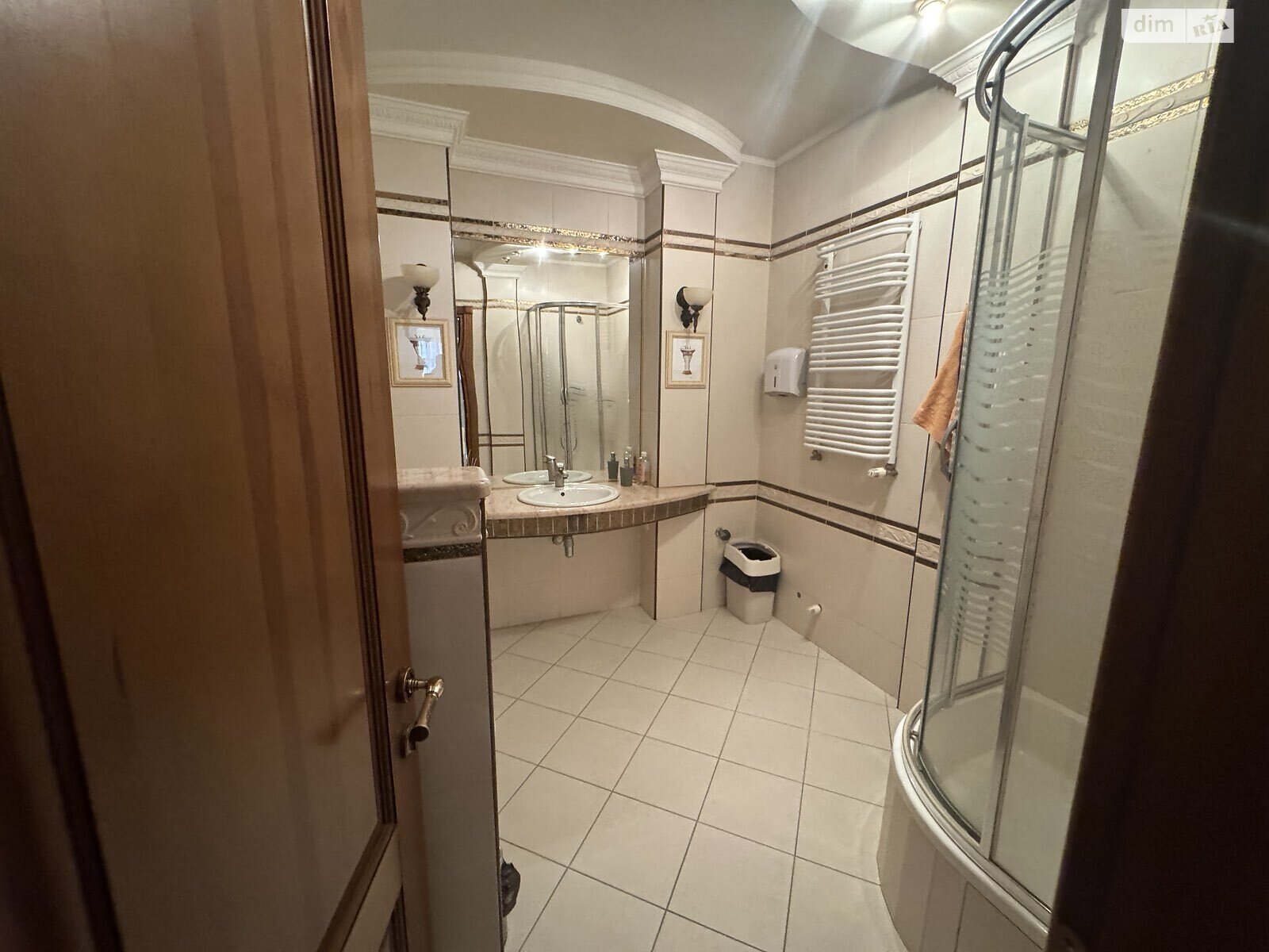 Оренда офісного приміщення в Львові, Рогатинців Братів вулиця 18, приміщень - 4, поверх - 3 фото 1 Оренда офісного приміщення в Львові, Рогатинців Братів вулиця 18, приміщень - 4, поверх - 3 фото 1