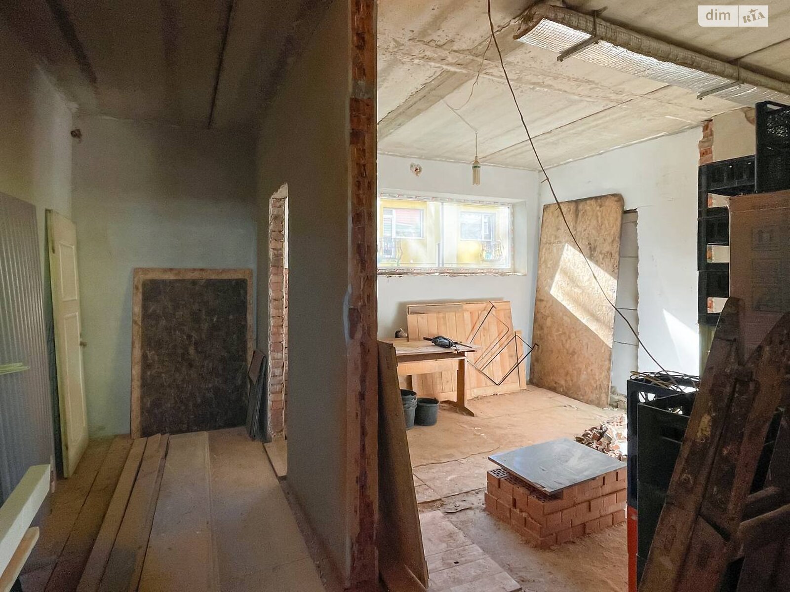 Аренда офисного помещения в Львове, Томаша Масарика улица 14, помещений -, этаж - 1 фото 1