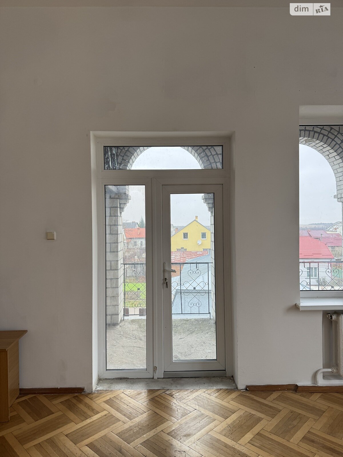 Аренда офисного помещения в Львове, Хмельницкого Богдана улица, помещений - 3, этаж - 4 фото 1 Аренда офисного помещения в Львове, Хмельницкого Богдана улица, помещений - 3, этаж - 4 фото 1