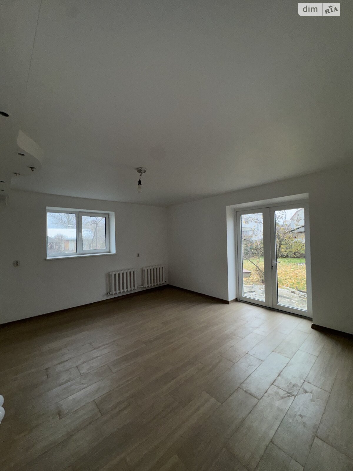 Аренда офисного помещения в Львове, Хмельницкого Богдана улица, помещений - 3, этаж - 4 фото 1 Аренда офисного помещения в Львове, Хмельницкого Богдана улица, помещений - 3, этаж - 4 фото 1