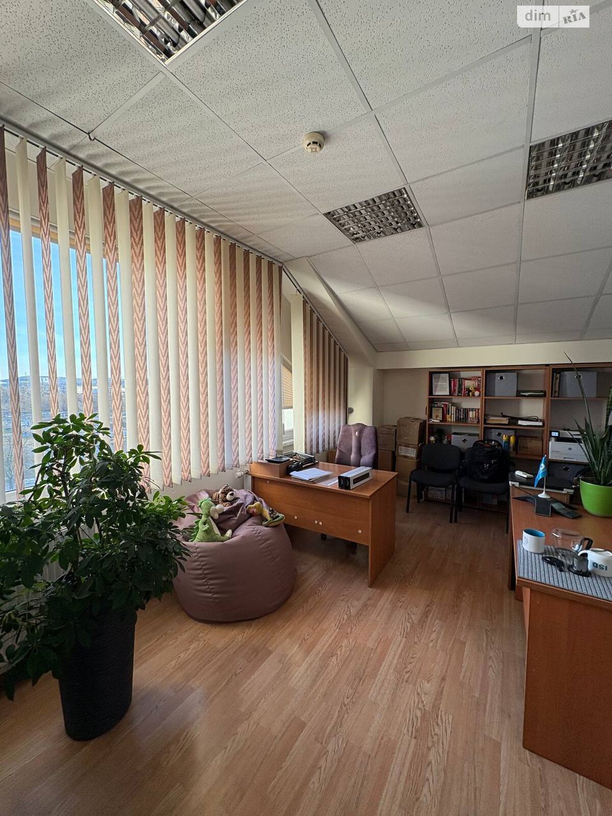 Аренда офисного помещения в Львове, Хмельницкого Богдана улица 212, помещений - 1, этаж - 6 фото 1