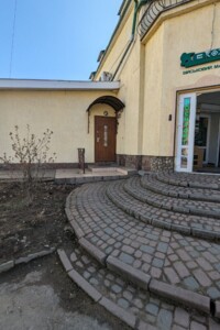 Аренда офисного помещения в Львове, Родниковая улица 19, помещений - 3, этаж - 1 фото 2 Аренда офисного помещения в Львове, Родниковая улица 19, помещений - 3, этаж - 1 фото 2