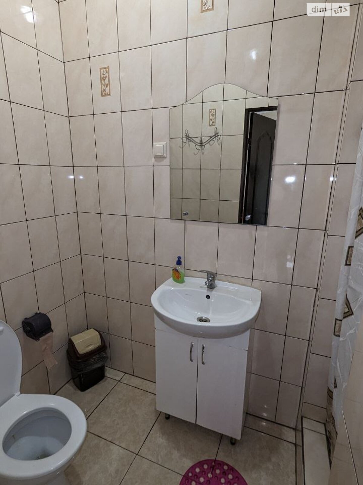 Аренда офисного помещения в Львове, Родниковая улица 19, помещений - 3, этаж - 1 фото 1 Аренда офисного помещения в Львове, Родниковая улица 19, помещений - 3, этаж - 1 фото 1