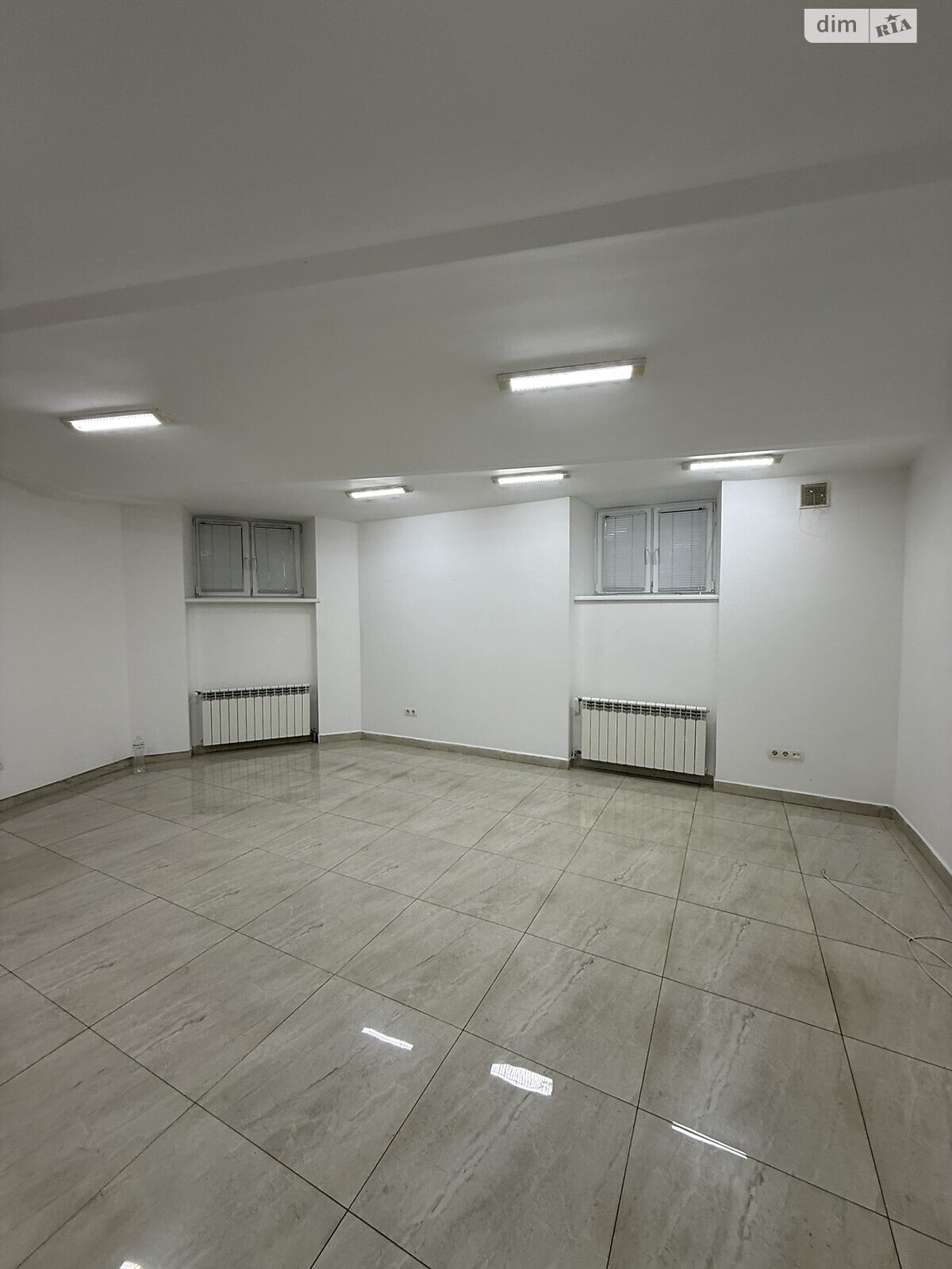 Аренда офисного помещения в Львове, Богомольца Академика улица 15, помещений - 3 фото 1