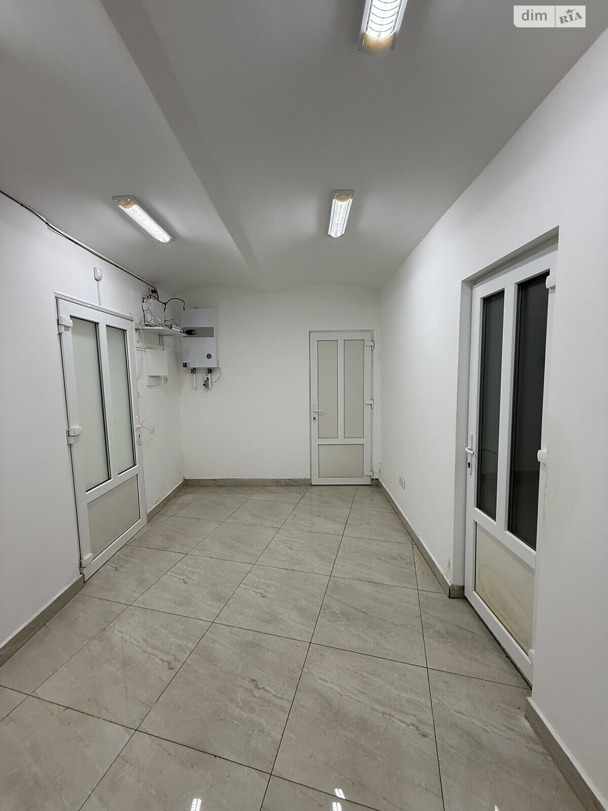 Аренда офисного помещения в Львове, Богомольца Академика улица 15, помещений - 3 фото 1