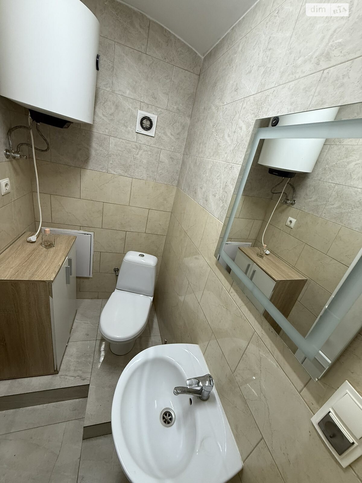 Аренда офисного помещения в Львове, Богомольца Академика улица 15, помещений - 3 фото 1