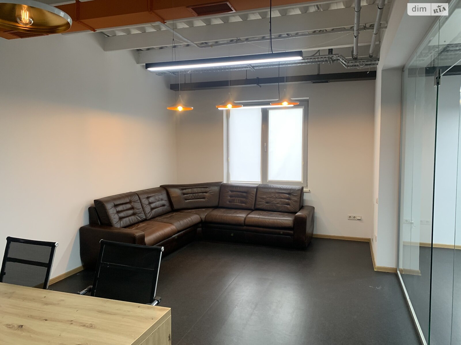 Аренда офисного помещения в Львове, Петрушевича площадь 3, помещений - 4, этаж - 5 фото 1 Аренда офисного помещения в Львове, Петрушевича площадь 3, помещений - 4, этаж - 5 фото 1