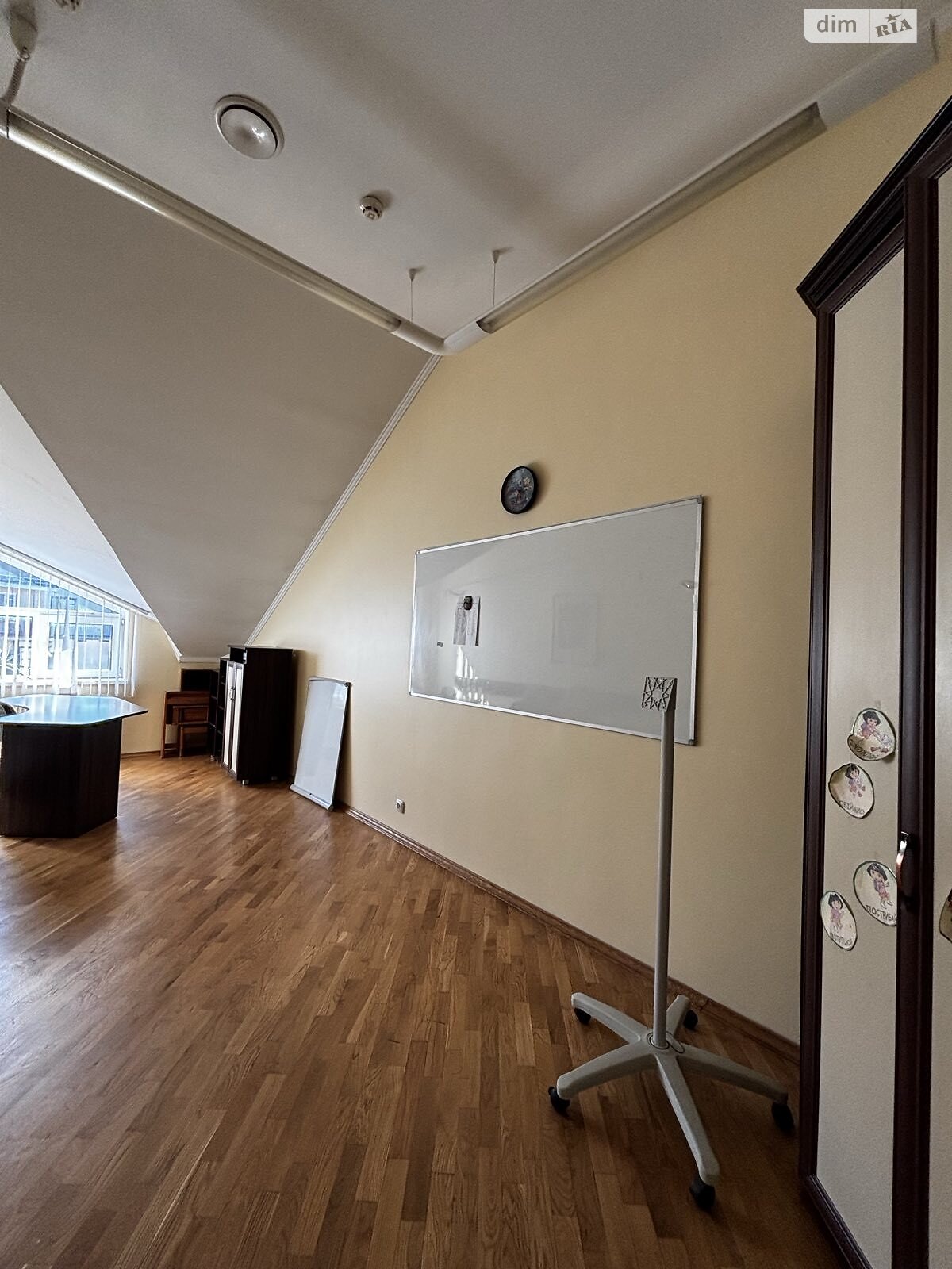 Оренда офісного приміщення в Львові, Туган-Барановського вулиця, приміщень -, поверх - 4 фото 1 Оренда офісного приміщення в Львові, Туган-Барановського вулиця, приміщень -, поверх - 4 фото 1