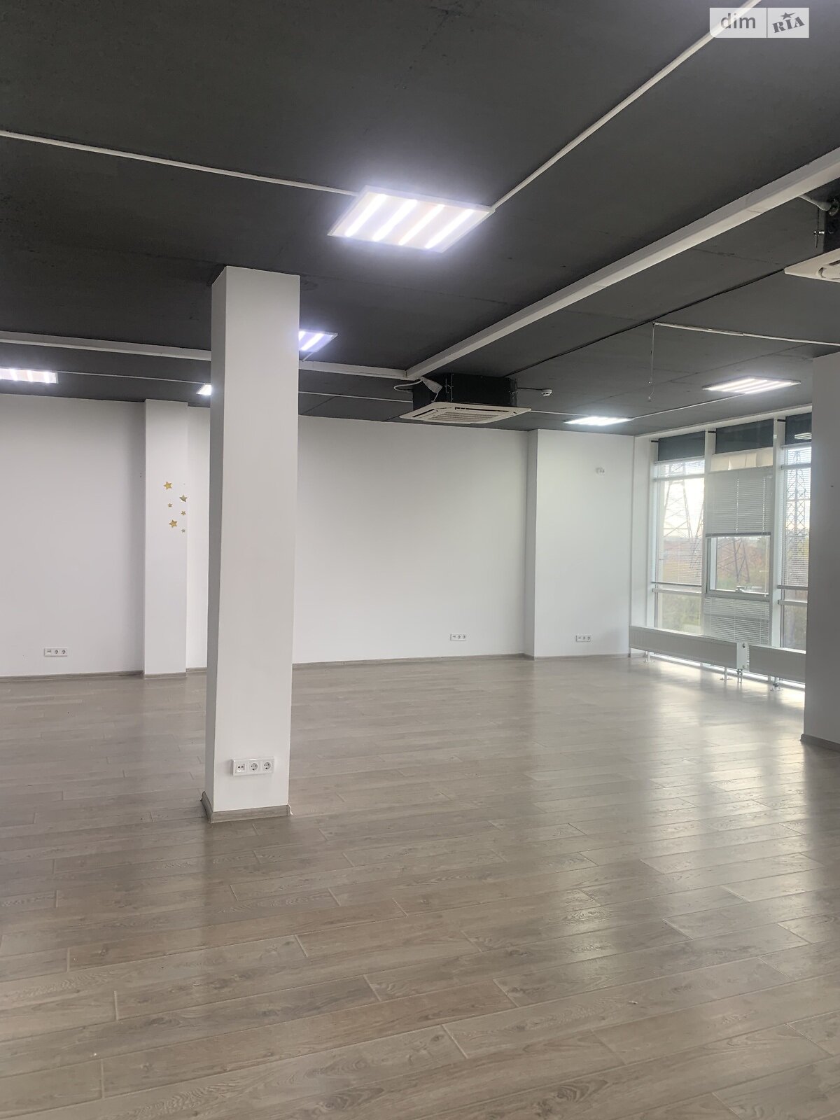 Оренда офісного приміщення в Львові, Кам’янецька вулиця 33, приміщень - 1, поверх - 4 фото 1 Оренда офісного приміщення в Львові, Кам’янецька вулиця 33, приміщень - 1, поверх - 4 фото 1