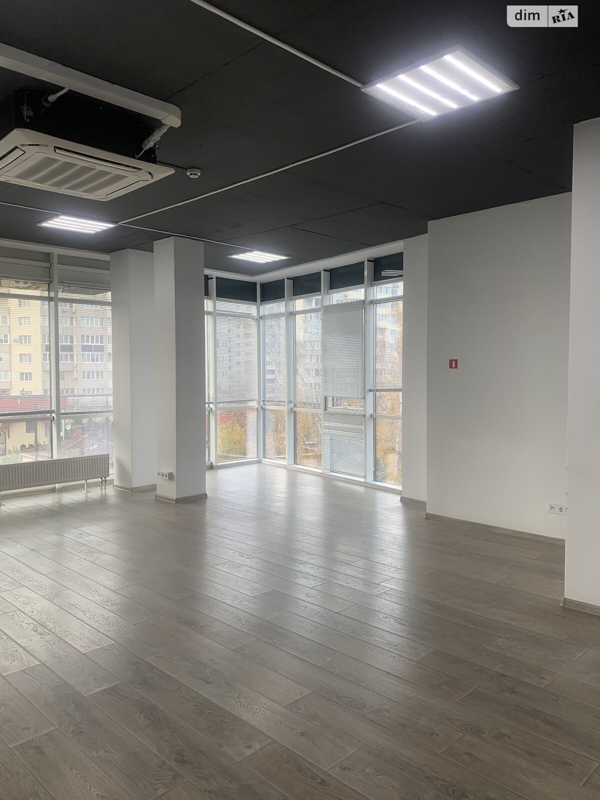 Оренда офісного приміщення в Львові, Кам’янецька вулиця 33, приміщень - 1, поверх - 4 фото 1 Оренда офісного приміщення в Львові, Кам’янецька вулиця 33, приміщень - 1, поверх - 4 фото 1