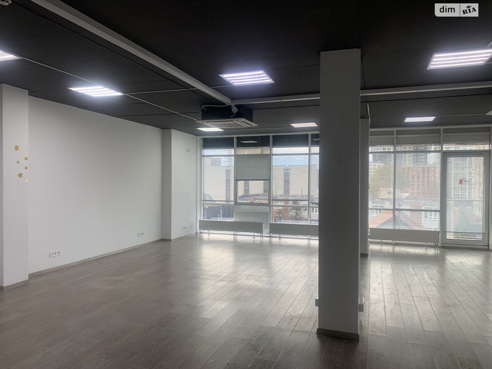 Оренда офісного приміщення в Львові, Кам’янецька вулиця 33, приміщень - 1, поверх - 4 фото 1 Оренда офісного приміщення в Львові, Кам’янецька вулиця 33, приміщень - 1, поверх - 4 фото 1