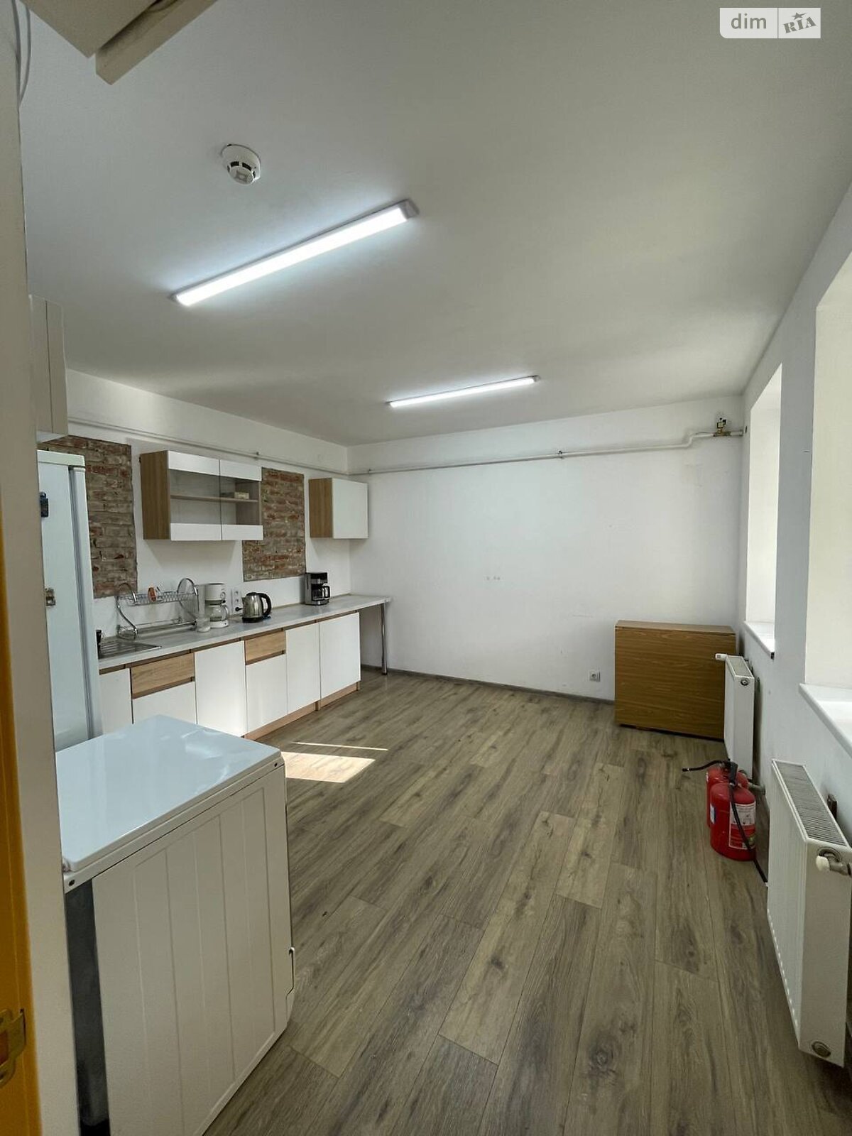 Оренда офісного приміщення в Львові, Антоновича Володимира вулиця 74, приміщень - 1, поверх - 2 фото 1 Оренда офісного приміщення в Львові, Антоновича Володимира вулиця 74, приміщень - 1, поверх - 2 фото 1