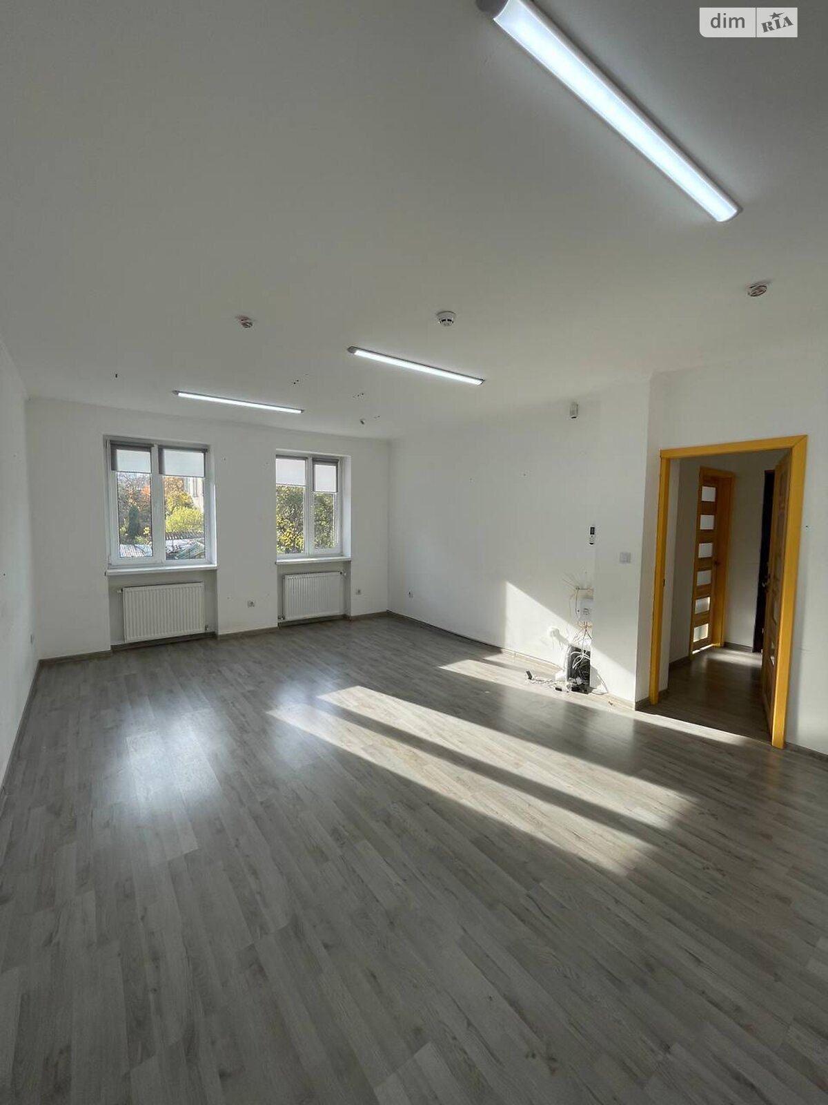 Оренда офісного приміщення в Львові, Антоновича Володимира вулиця 74, приміщень - 1, поверх - 2 фото 1 Оренда офісного приміщення в Львові, Антоновича Володимира вулиця 74, приміщень - 1, поверх - 2 фото 1