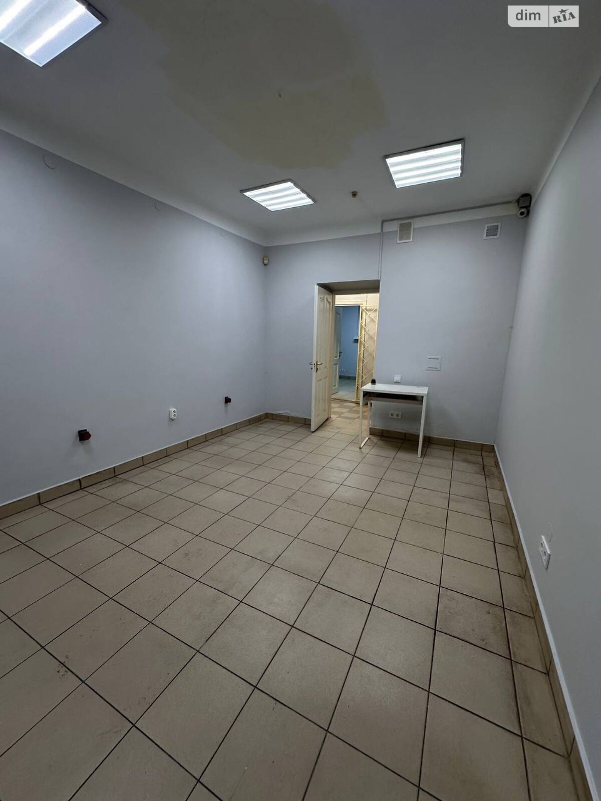 Оренда офісного приміщення в Львові, Федьковича вулиця 34А, приміщень - 3, поверх - 1 фото 1 Оренда офісного приміщення в Львові, Федьковича вулиця 34А, приміщень - 3, поверх - 1 фото 1