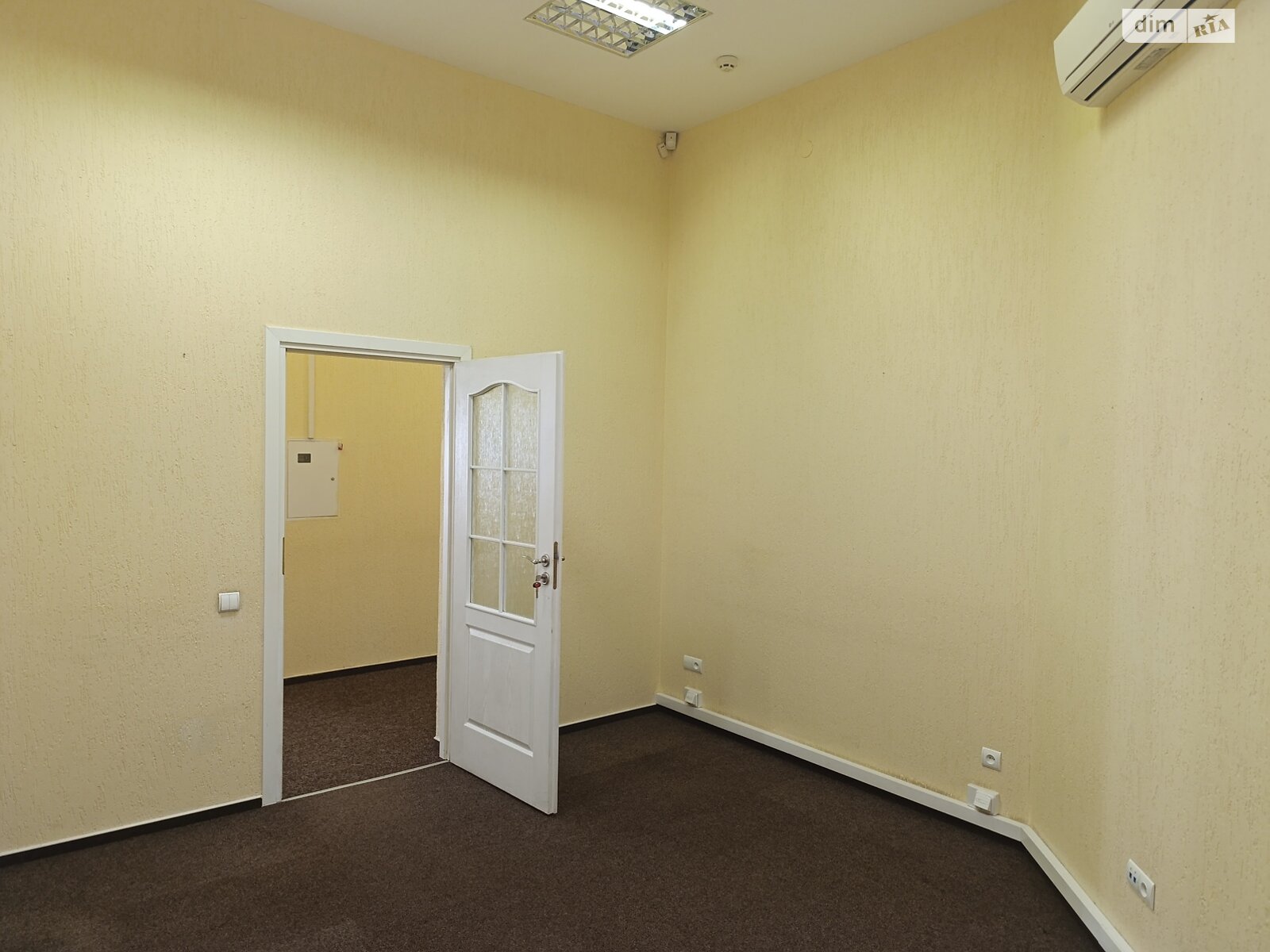 Оренда офісного приміщення в Львові, Валова вулиця 13, приміщень - 4, поверх - 2 фото 1