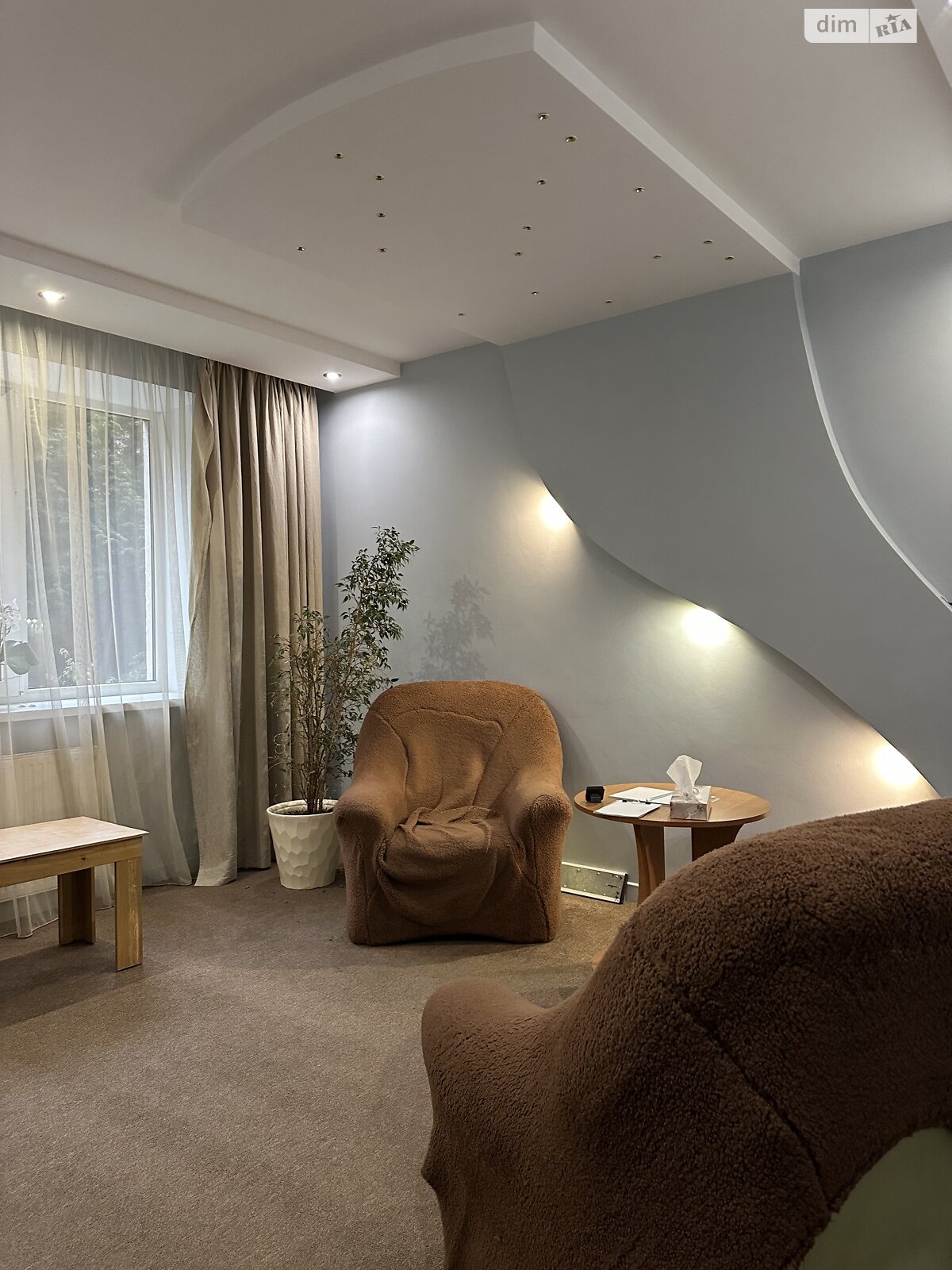 Аренда офисного помещения в Львове, Головацкого улица, помещений -, этаж - 1 фото 1 Аренда офисного помещения в Львове, Головацкого улица, помещений -, этаж - 1 фото 1