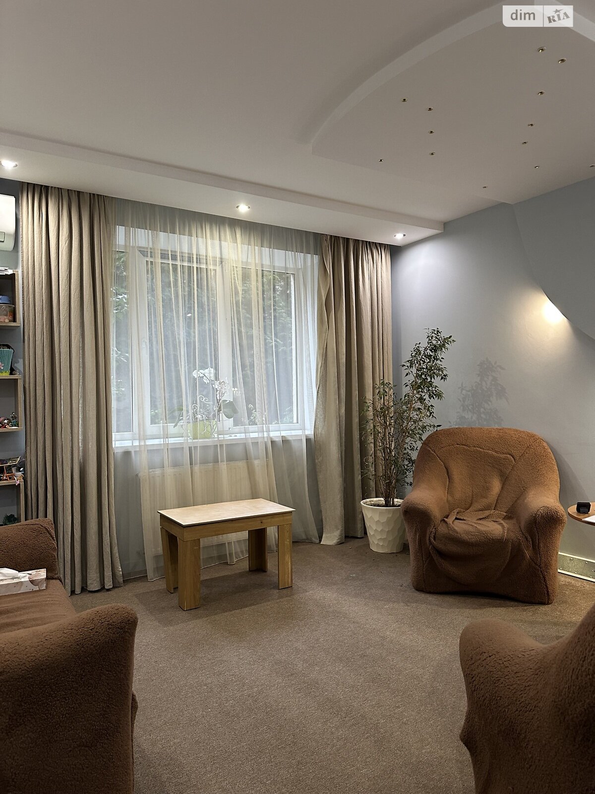 Аренда офисного помещения в Львове, Головацкого улица, помещений -, этаж - 1 фото 1 Аренда офисного помещения в Львове, Головацкого улица, помещений -, этаж - 1 фото 1