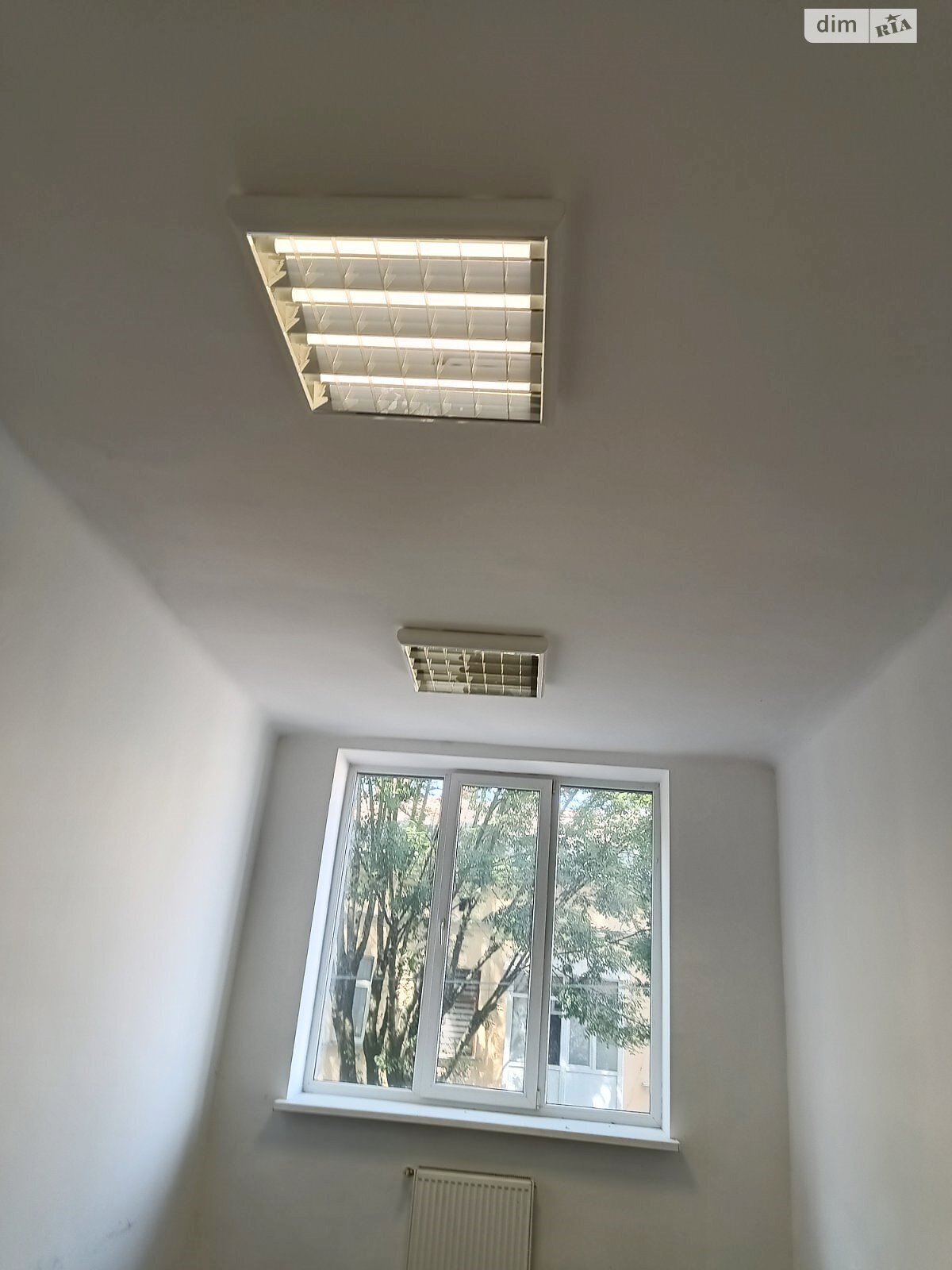 Оренда офісного приміщення в Львові, Залізнична вулиця, приміщень - 1, поверх - 2 фото 1 Оренда офісного приміщення в Львові, Залізнична вулиця, приміщень - 1, поверх - 2 фото 1