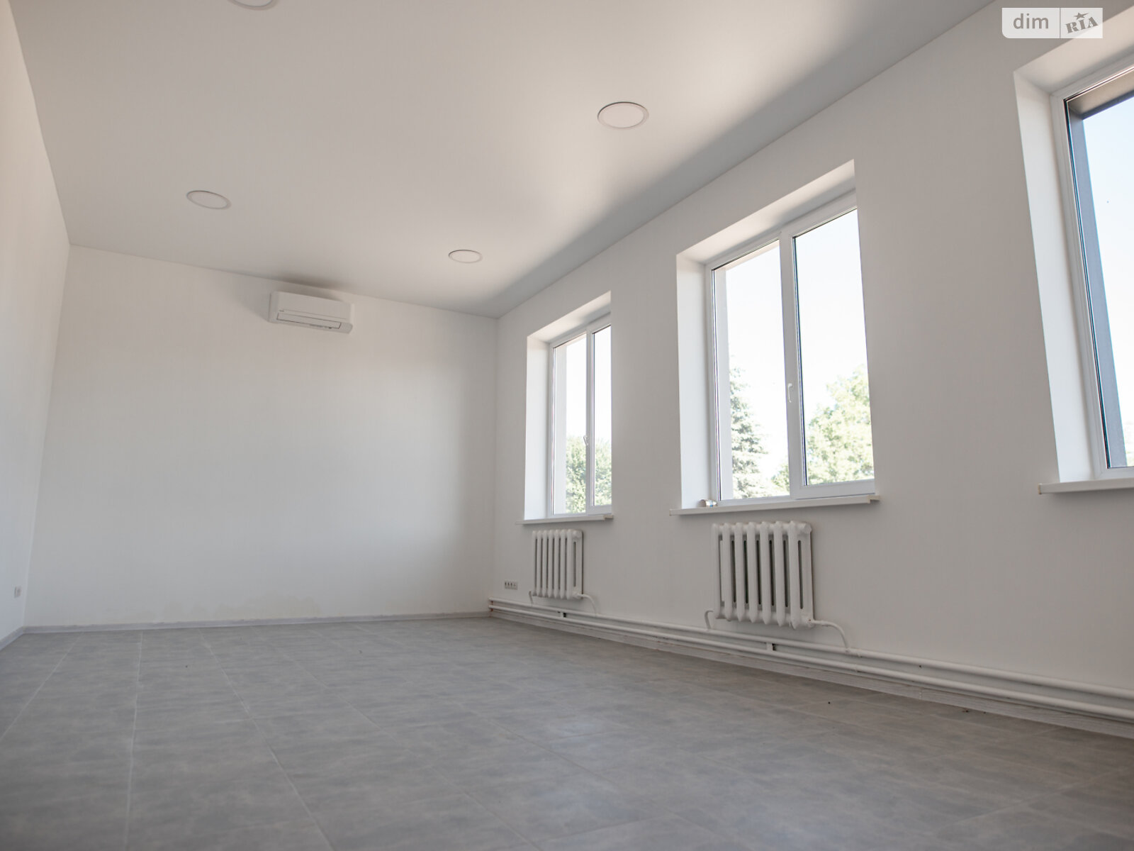 Аренда офисного помещения в Львове, Шевченко Тараса улица, помещений -, этаж - 1 фото 1