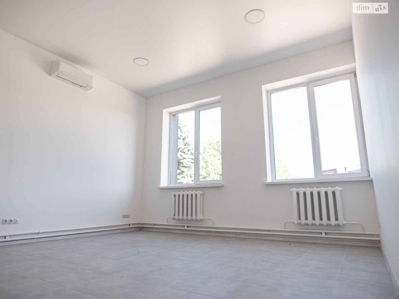 Аренда офисного помещения в Львове, Шевченко Тараса улица, помещений -, этаж - 1 фото 1