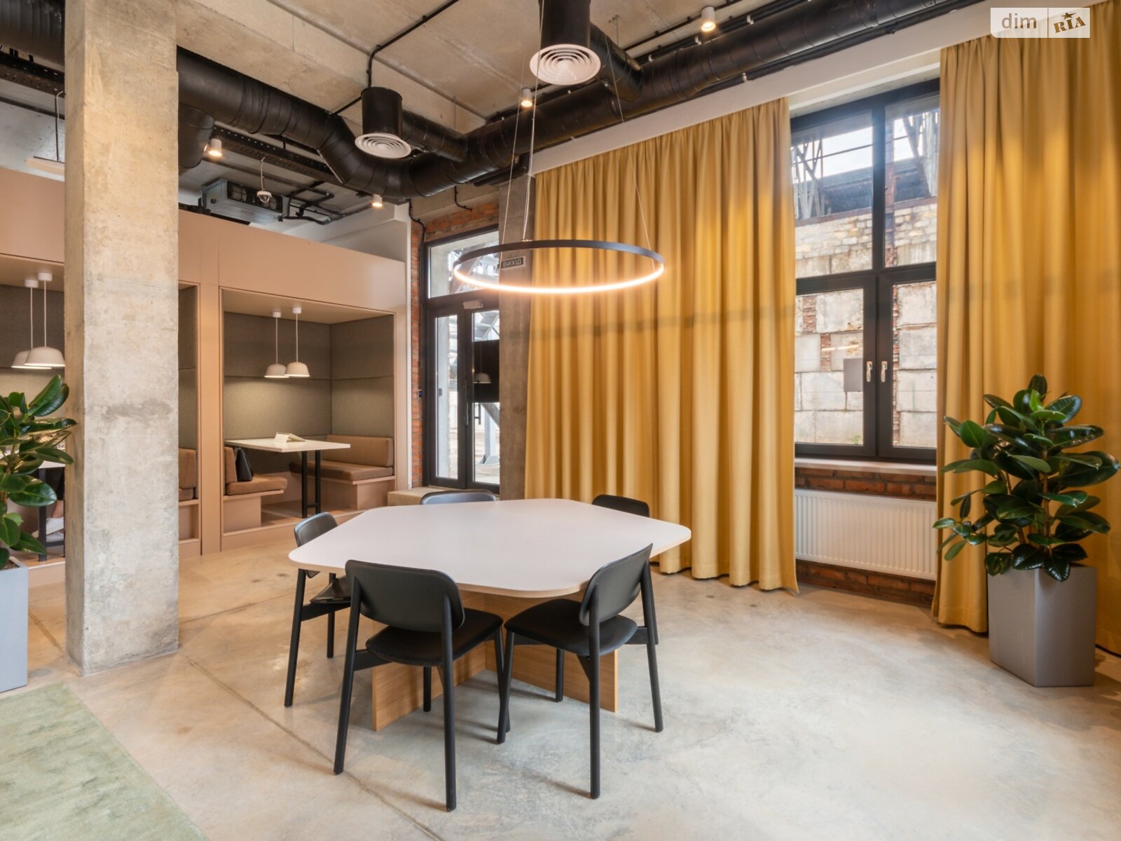 Аренда офисного помещения в Львове, Шевченко Тараса улица 120, помещений -, этаж - 1 фото 1