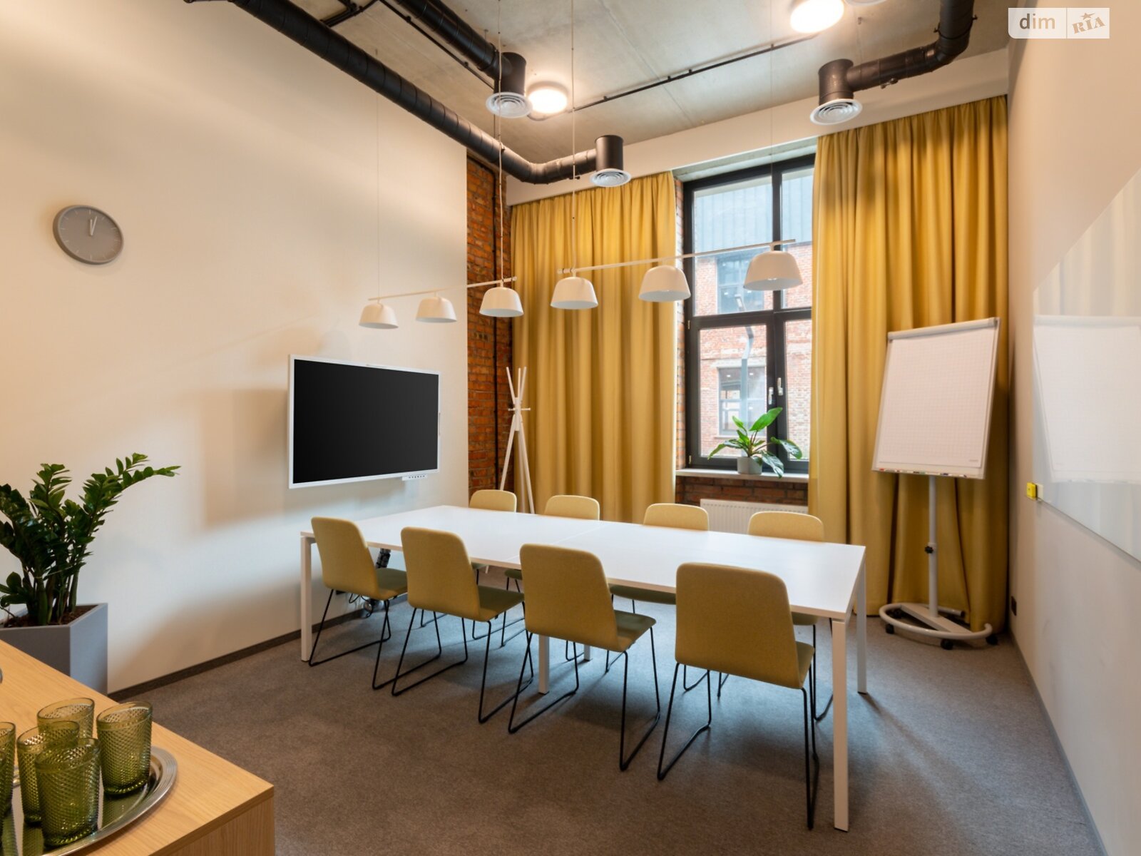 Аренда офисного помещения в Львове, Шевченко Тараса улица 120, помещений -, этаж - 1 фото 1