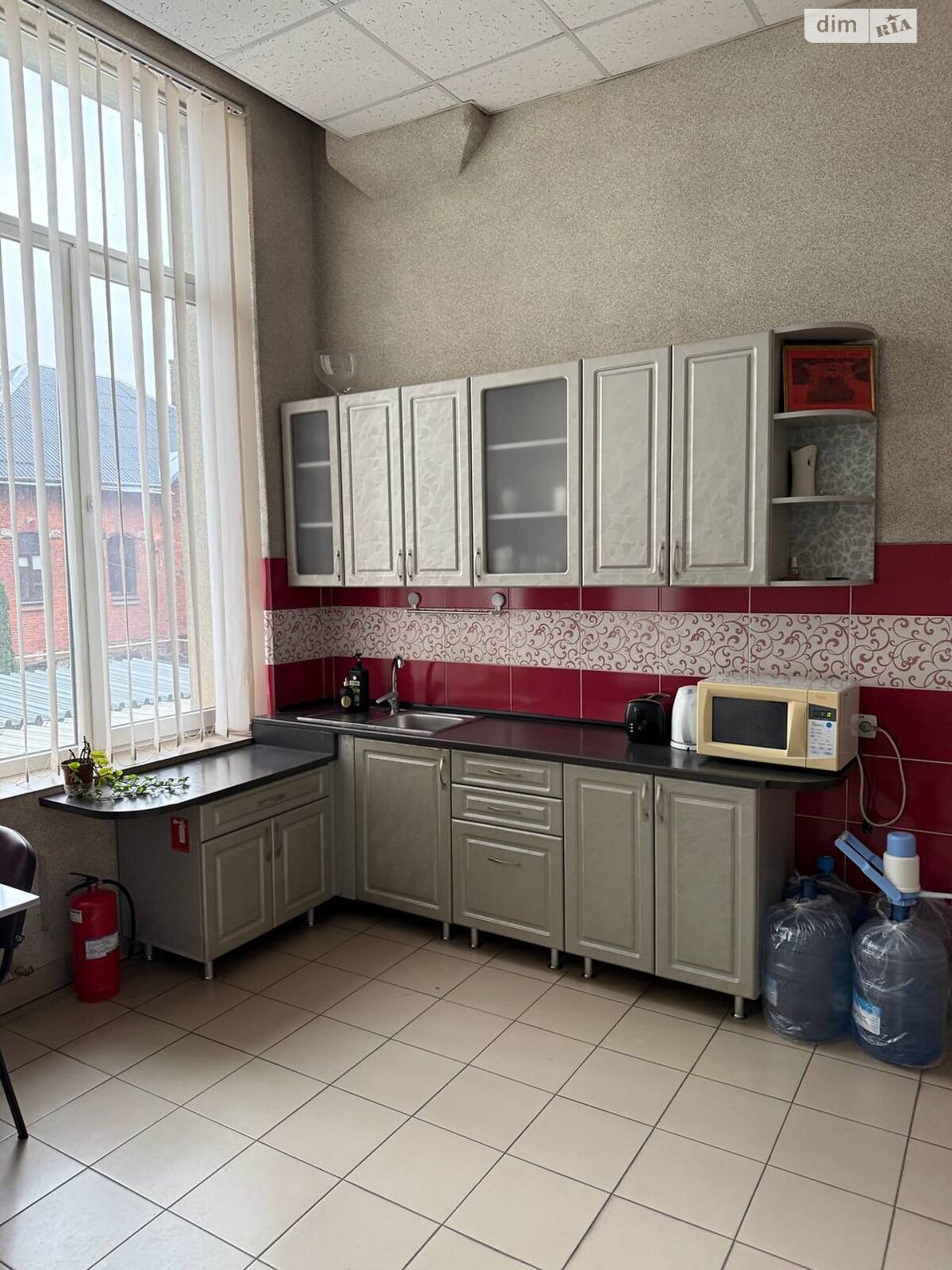 Аренда офисного помещения в Львове, Промышленная улица 50/52, помещений -, этаж - 2 фото 1