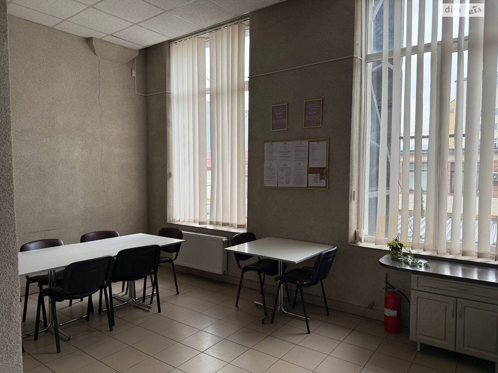 Аренда офисного помещения в Львове, Промышленная улица 50/52, помещений -, этаж - 2 фото 1