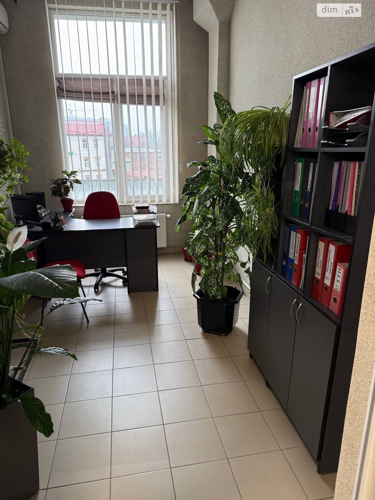 Аренда офисного помещения в Львове, Промышленная улица 50/52, помещений -, этаж - 2 фото 1