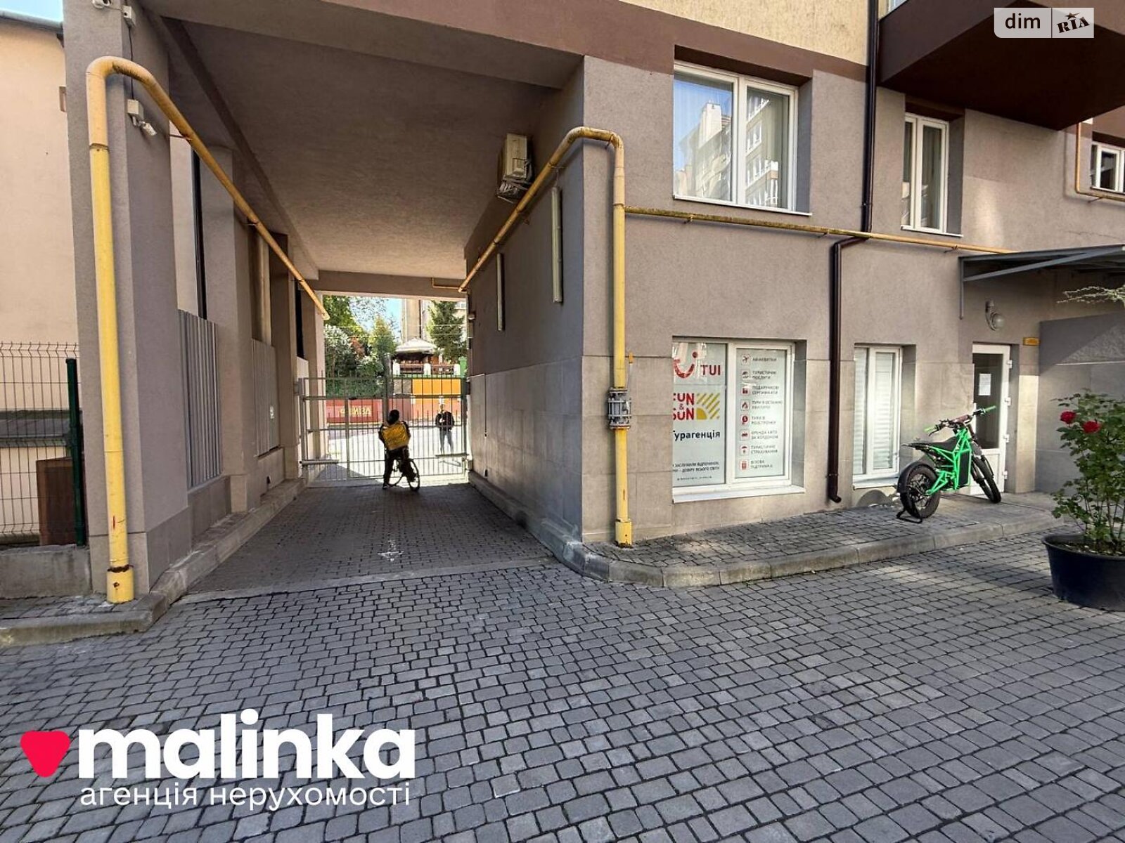 Аренда офисного помещения в Львове, Шевченко Тараса улица 80, помещений - 1, этаж - 1 фото 1 Аренда офисного помещения в Львове, Шевченко Тараса улица 80, помещений - 1, этаж - 1 фото 1