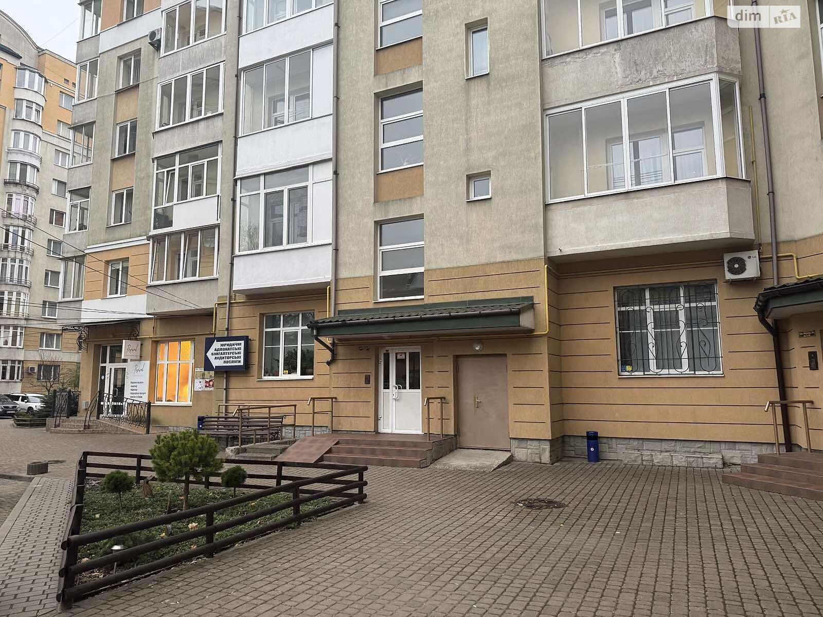 Оренда офісного приміщення в Львові, Юнаківа Генерала вулиця 9, приміщень - 4, поверх - 1 фото 1 Оренда офісного приміщення в Львові, Юнаківа Генерала вулиця 9, приміщень - 4, поверх - 1 фото 1